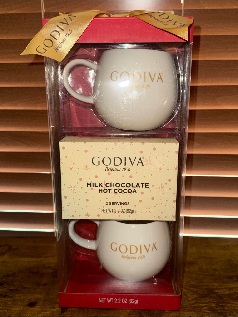 Godiva White Ceramic Mug Gift Set with Milk Chocolate Hot Cocoa